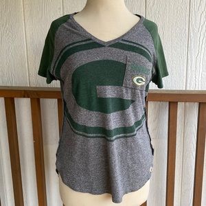 Size large Green Bay Packers football t shirt green and gray